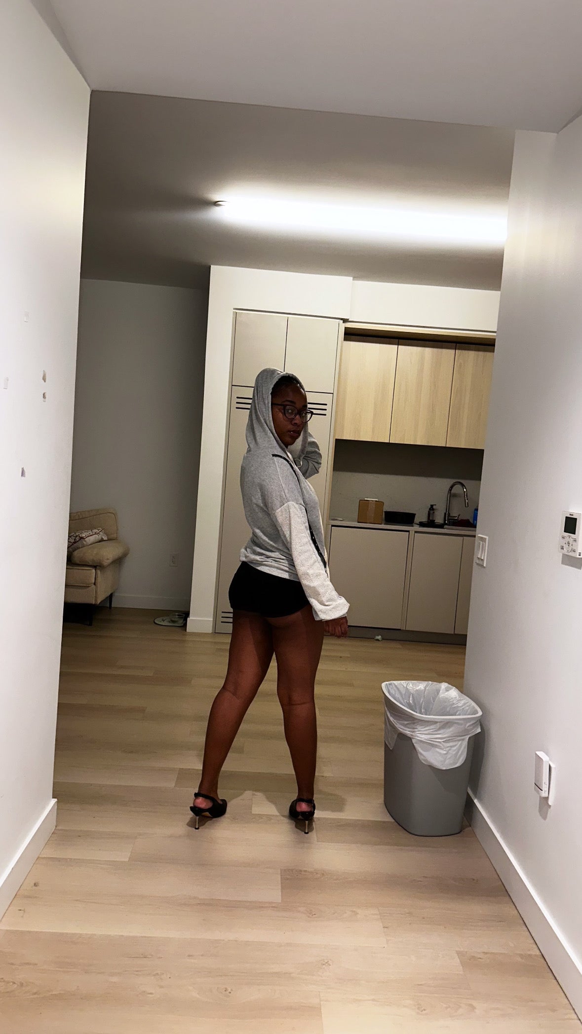 Belt & Reversed Details Zip-up Hooded Sweater